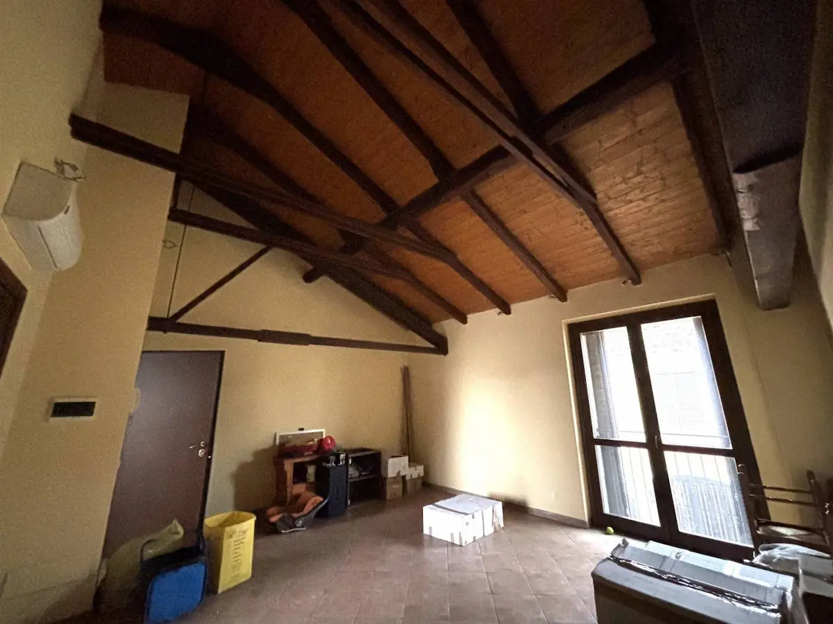 vendesi trilocale Borgolavezzaro Vendi.casa